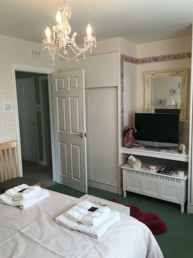 Rose Villa Bed And Breakfastフォーファー エクステリア 写真